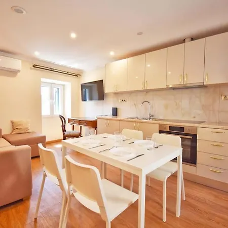 Apartment Casa Di Alessandro Kato Garouna